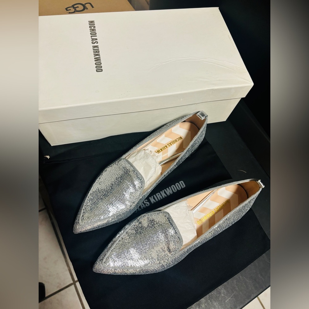 New Nicholas Kirkwood Beya flats Grey silver 37